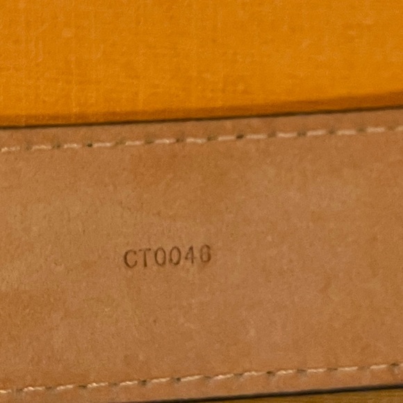 Louis Vuitton Brown canvas belt gently used no major scuffs with 1 extra hole - Picture 5 of 13